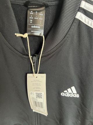 Chaqueta Adidas Negra con Rayas Blancas