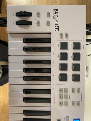 Teclado Controlador MIDI Arturia KeyLab 49