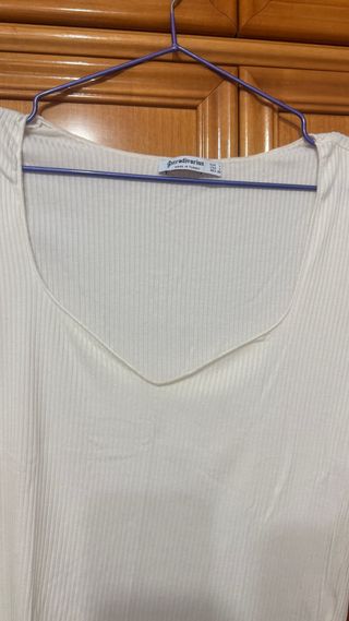 Camiseta Stradivarius Blanca Talla L. Ajustada