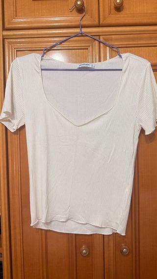 Camiseta Stradivarius Blanca Talla L. Ajustada