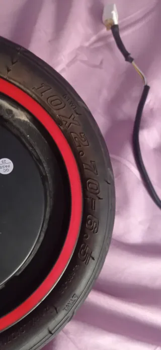 Rueda con motor para patinete eléctrico