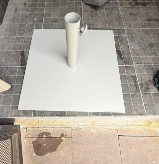Base para sombrilla como nueva

