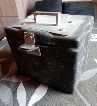 Caja de herramientas metálica
