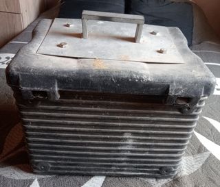 Caja de herramientas metálica