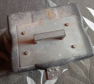 Caja de herramientas metálica
