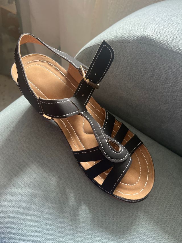 Sandalias negras talla grande