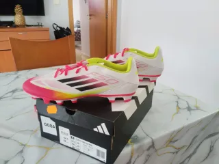 Botas de fútbol Adidas  F50 precio original 60 eur