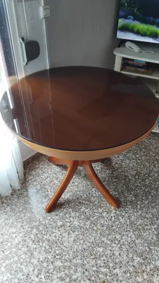 Mesa redonda extensible cristal madera.