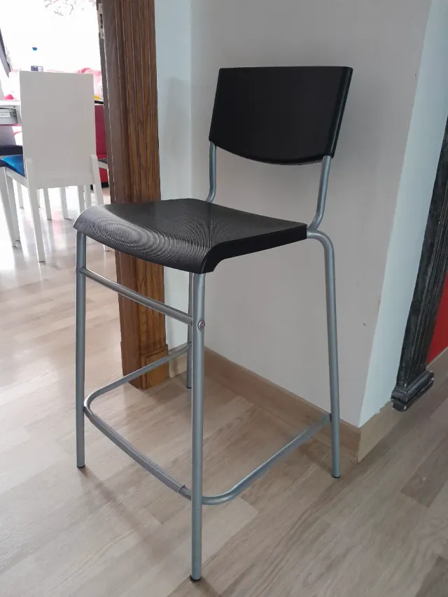 Taburete Bar IKEA con Respaldo