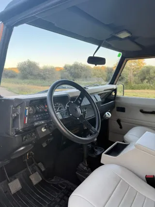 Defender 90 RESTOMOD