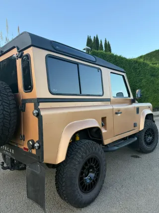 Defender 90 RESTOMOD