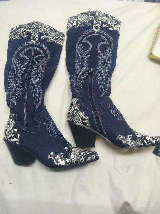 Stivali cowboy denim con stampa pitone