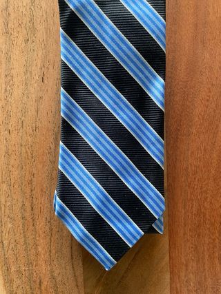 Corbata de seda a rayas