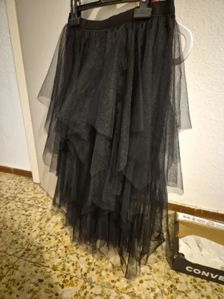 Falda tul negra talla M