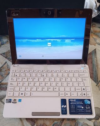 Mini PC Asus Eee 1011 + funda, cargador y batería