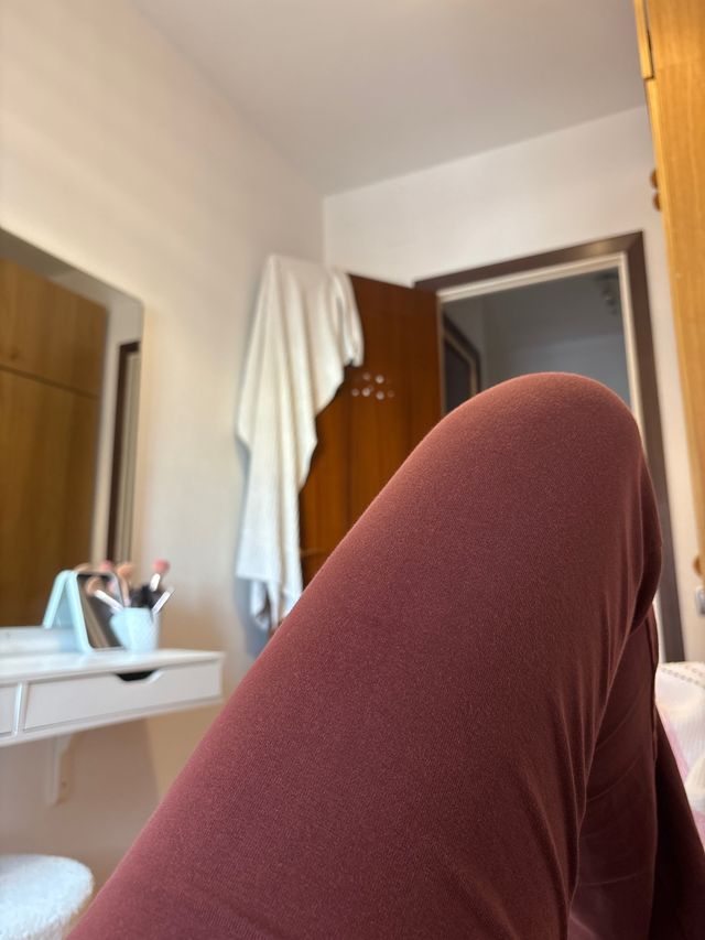 Pantalones rojos de mujer