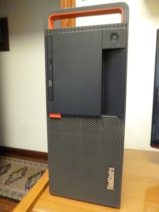 Torre Lenovo I7 6700 amd rADEON 32 RAM W 11