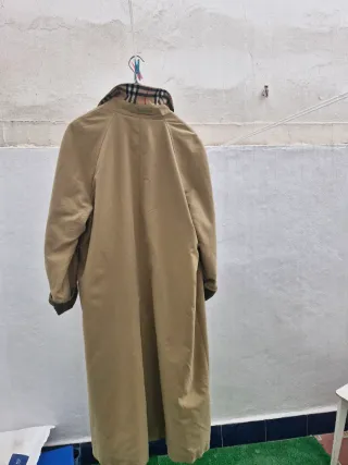 Gabardina Burberry Beige Talla 46
