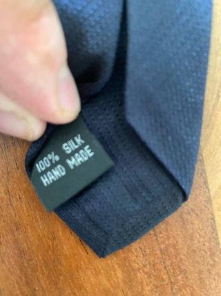 Corbata de seda azul