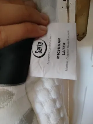 Cama articulada con colchón viscoelástico de 90cm.