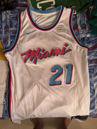 lote 6 Camiseta NFL y NBA 