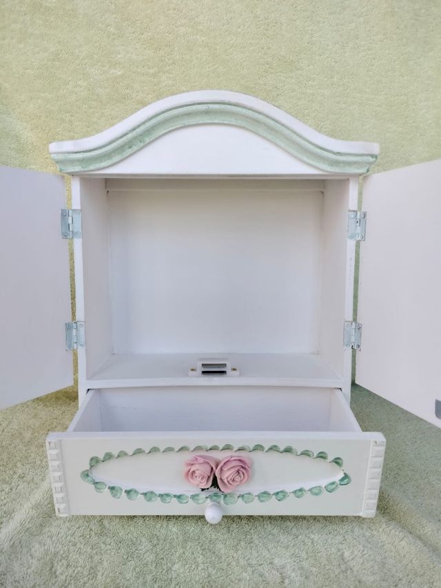 Armario Vintage Flores Rosas Blanco Verde