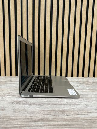 MacBook Air 13" 2017 i5 8gb 128gb SSD