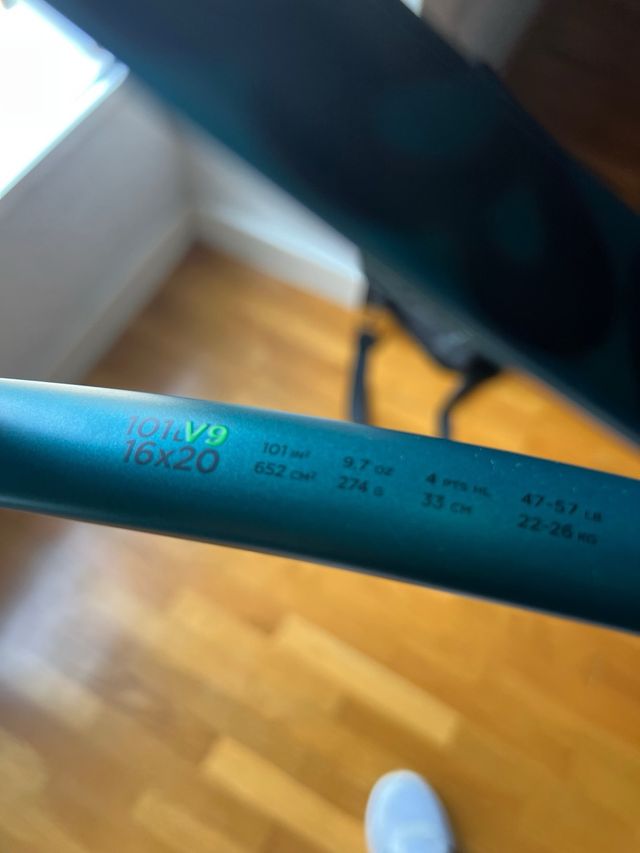 Raqueta Wilson Blade V9 274g Grip 3