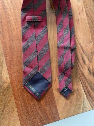Corbata de seda a rayas