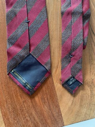 Corbata de seda a rayas