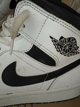 Jordan Air Zapatillas Blancas y Negras
originales 