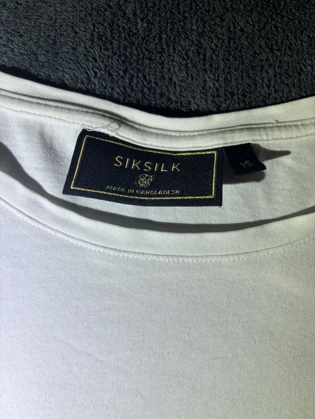 Camiseta SikSilk Blanca Logo Bordado