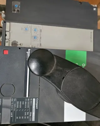 Interruptor Automático 800A Schneider NS800N