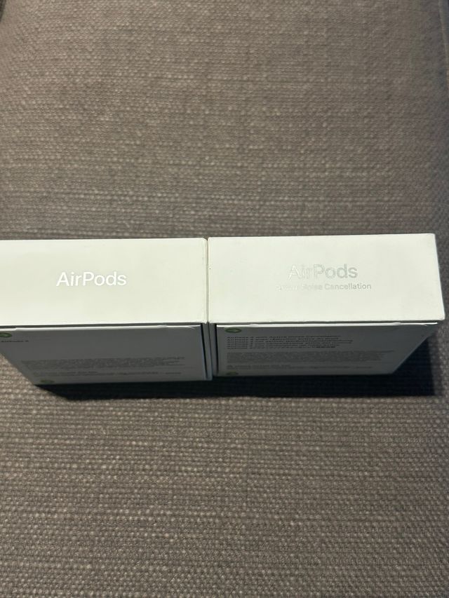 AirPods 4 con cancellazione rumore