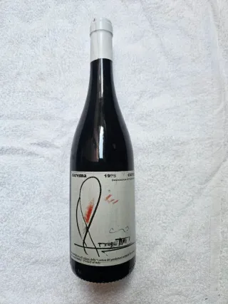 Bottiglia di vino Nebbiolo 1998