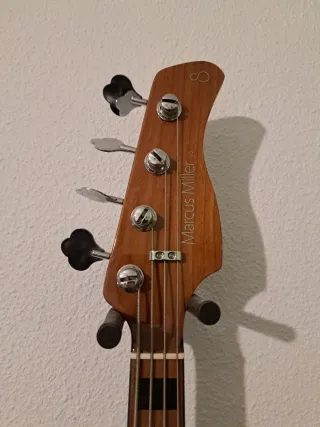   Marcus Miller V5 , cambio por bajo escala corta 