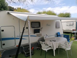 Caravana Premio con toldo