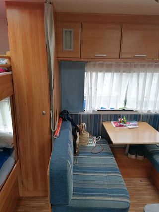 Caravana Premio con toldo