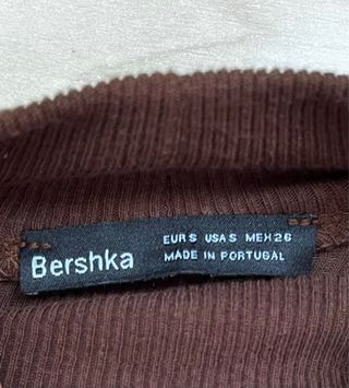 Top Bershka manga larga estampado oriental