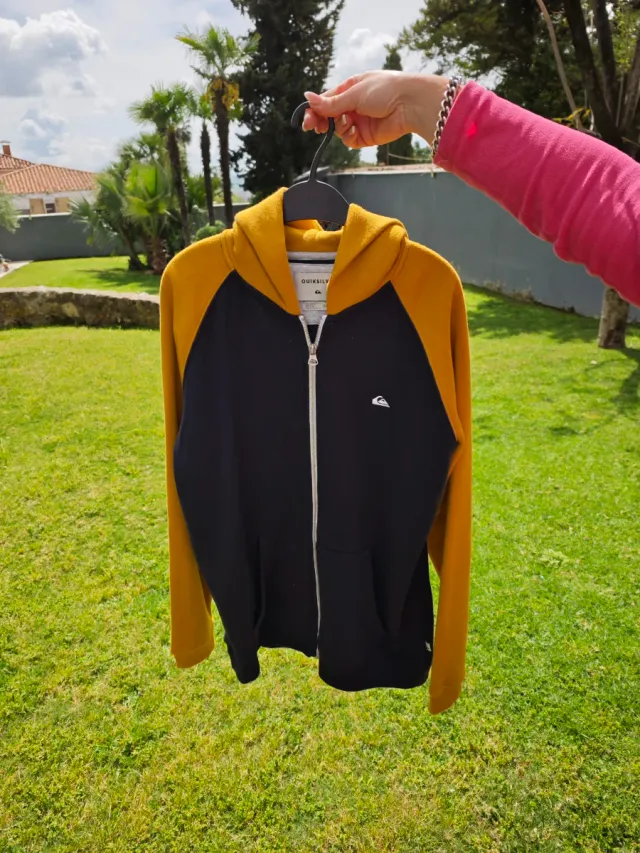 Sudadera Quiksilver cremallera negra y amarilla