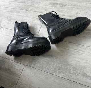 Botas Dr. Martens Negras Charol