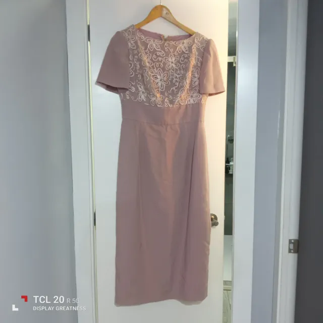 Vestido de fiesta rosa y blanco