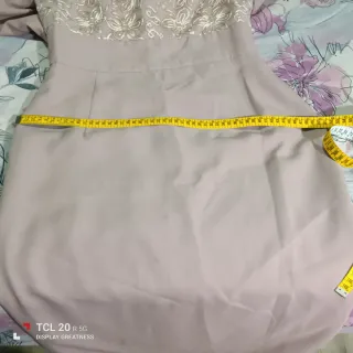 Vestido de fiesta rosa y blanco