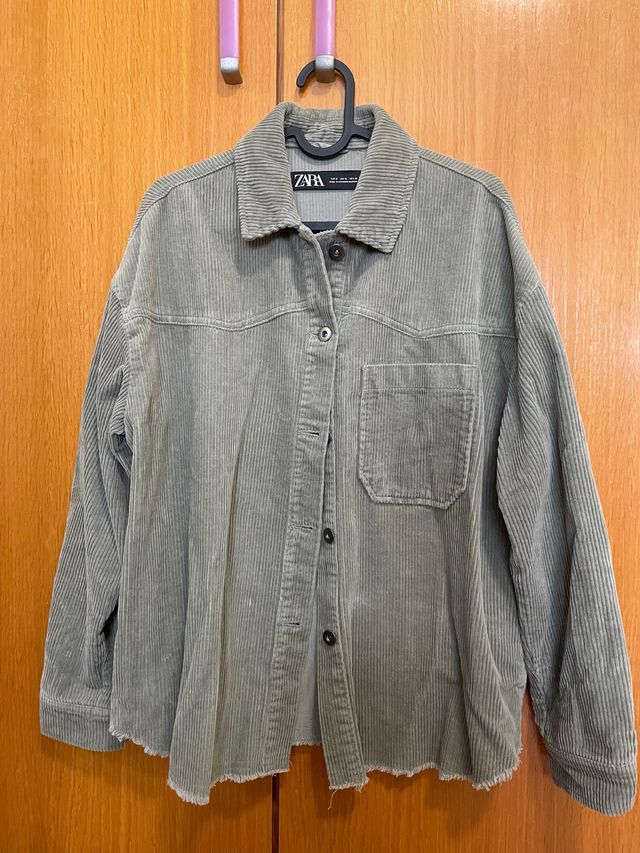 Chaqueta Zara Pana Verde