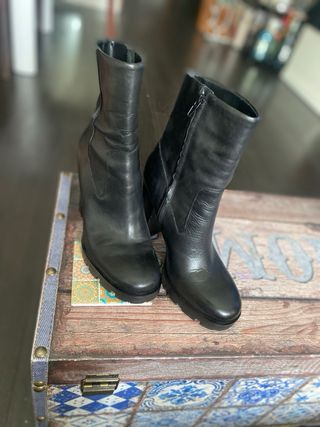 Botines Zara Piel Negros T.39