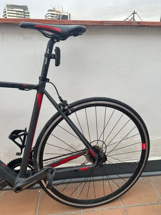 MMR Grip 105 Bicicleta Carretera + Rodillo + Rueda