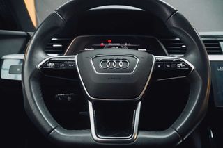 Audi e-tron 55 quattro advanced 