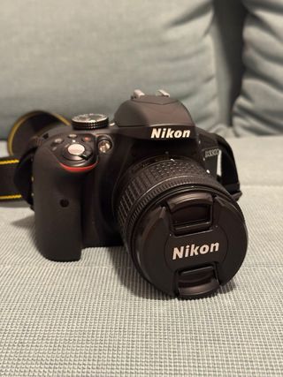 Cámara Nikon D3300 + Objetivo + Funda
