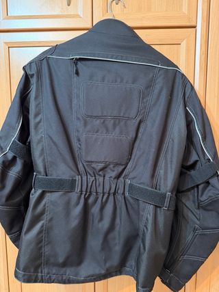 Chaqueta de moto negra