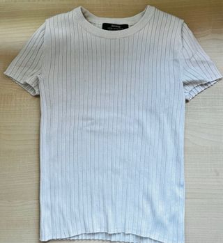 Camiseta Bershka Rayas Finas Blanca